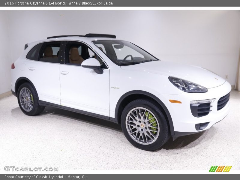 White / Black/Luxor Beige 2016 Porsche Cayenne S E-Hybrid