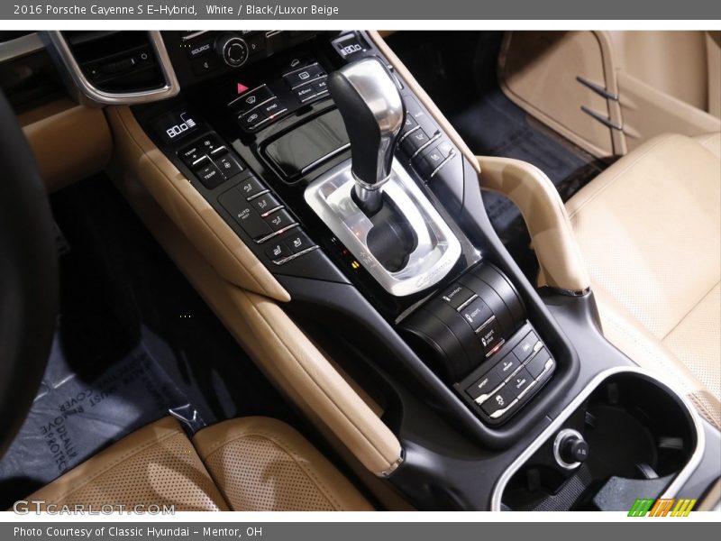 White / Black/Luxor Beige 2016 Porsche Cayenne S E-Hybrid