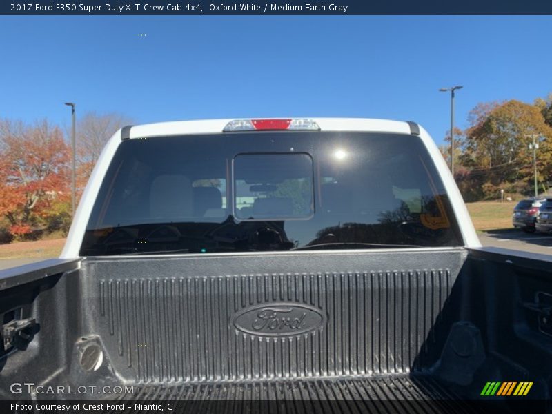 Oxford White / Medium Earth Gray 2017 Ford F350 Super Duty XLT Crew Cab 4x4