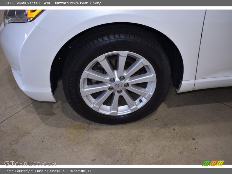 Blizzard White Pearl / Ivory 2012 Toyota Venza LE AWD