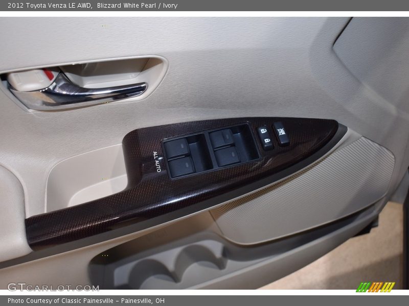 Blizzard White Pearl / Ivory 2012 Toyota Venza LE AWD