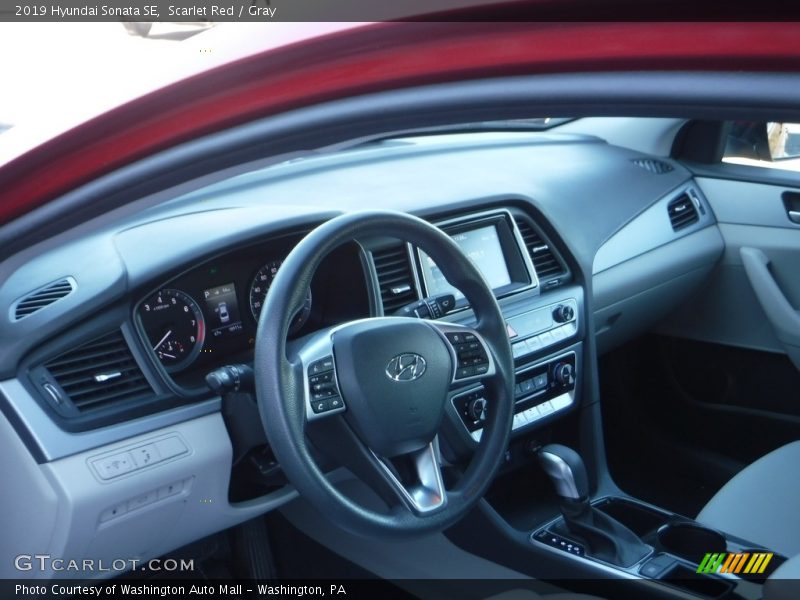 Scarlet Red / Gray 2019 Hyundai Sonata SE