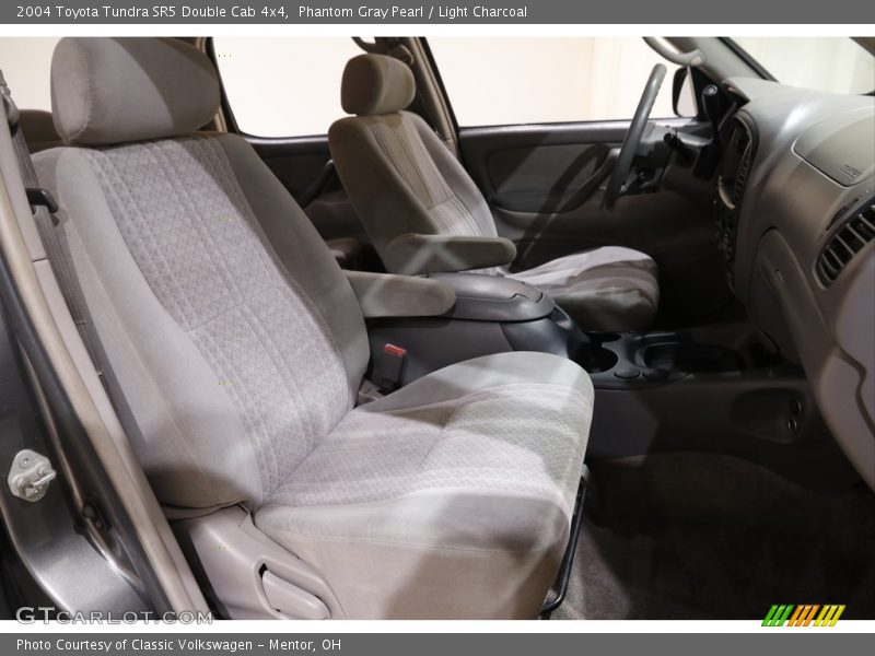 Phantom Gray Pearl / Light Charcoal 2004 Toyota Tundra SR5 Double Cab 4x4