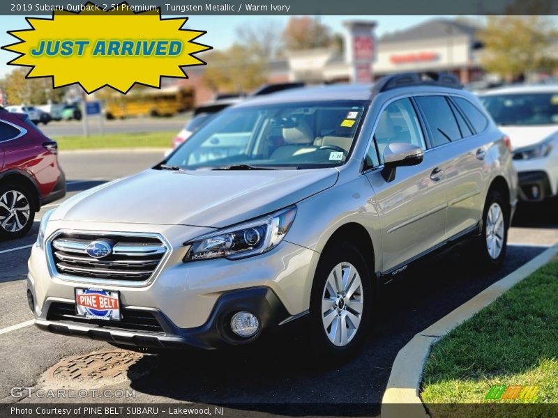 Tungsten Metallic / Warm Ivory 2019 Subaru Outback 2.5i Premium