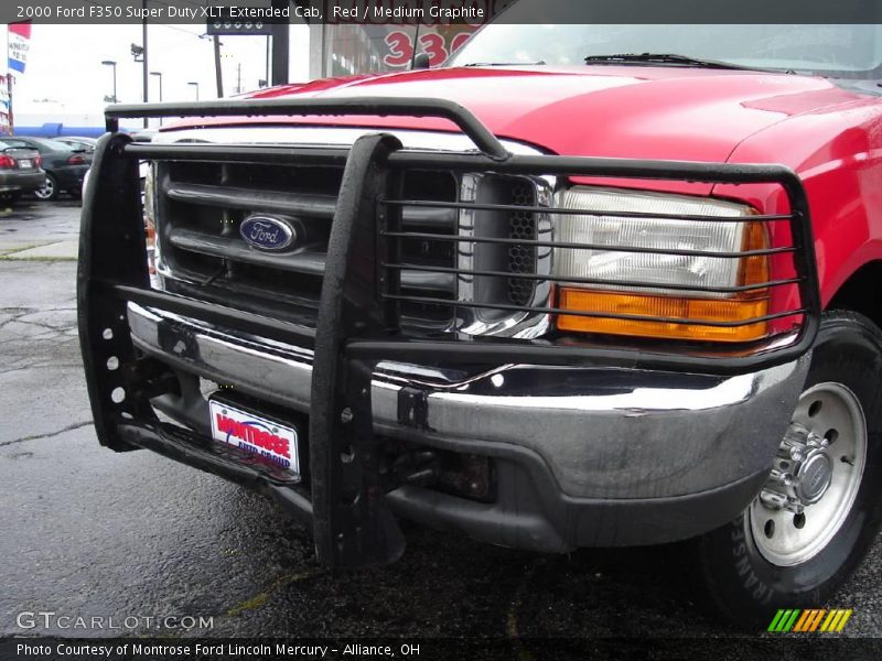 Red / Medium Graphite 2000 Ford F350 Super Duty XLT Extended Cab