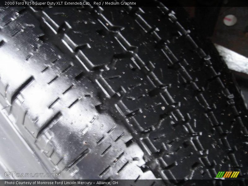 Red / Medium Graphite 2000 Ford F350 Super Duty XLT Extended Cab