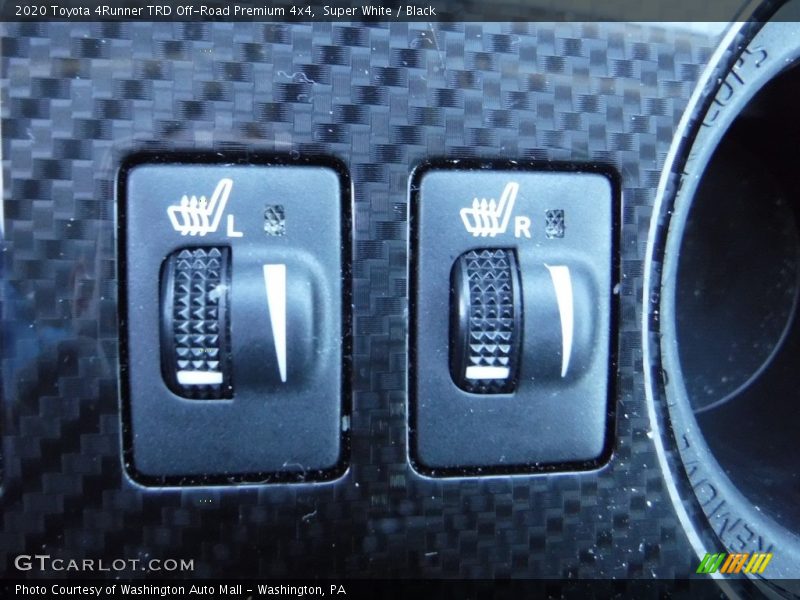 Super White / Black 2020 Toyota 4Runner TRD Off-Road Premium 4x4