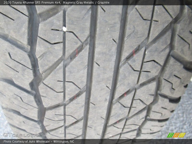 Magnetic Gray Metallic / Graphite 2020 Toyota 4Runner SR5 Premium 4x4