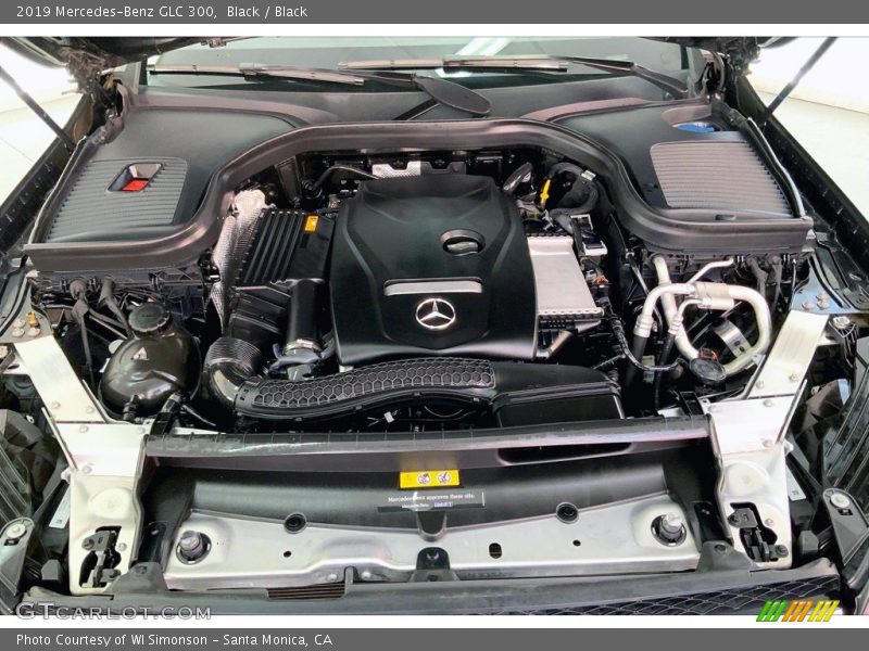 Black / Black 2019 Mercedes-Benz GLC 300