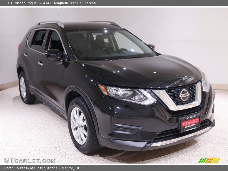 Magnetic Black / Charcoal 2018 Nissan Rogue SV AWD