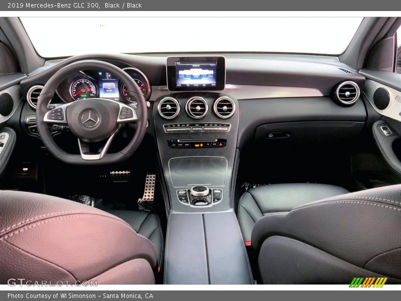 Black / Black 2019 Mercedes-Benz GLC 300
