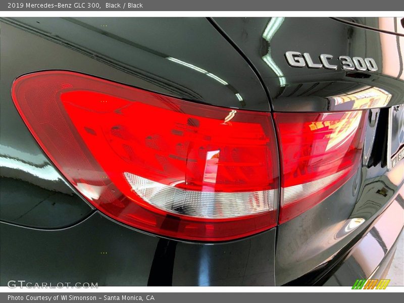 Black / Black 2019 Mercedes-Benz GLC 300