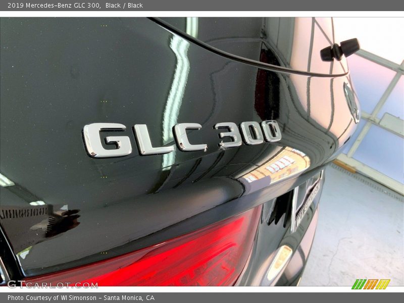 Black / Black 2019 Mercedes-Benz GLC 300