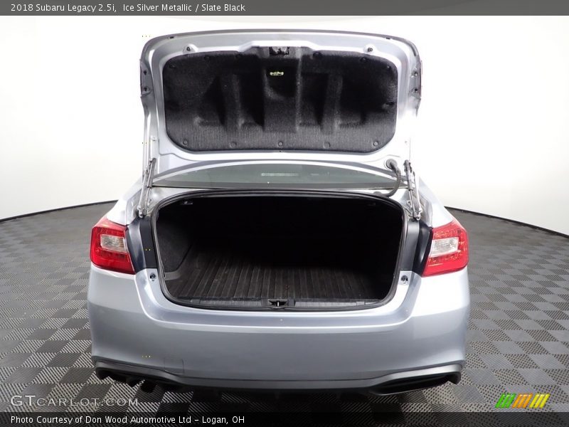 Ice Silver Metallic / Slate Black 2018 Subaru Legacy 2.5i