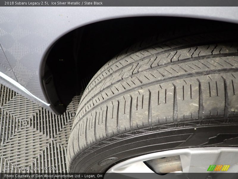 Ice Silver Metallic / Slate Black 2018 Subaru Legacy 2.5i