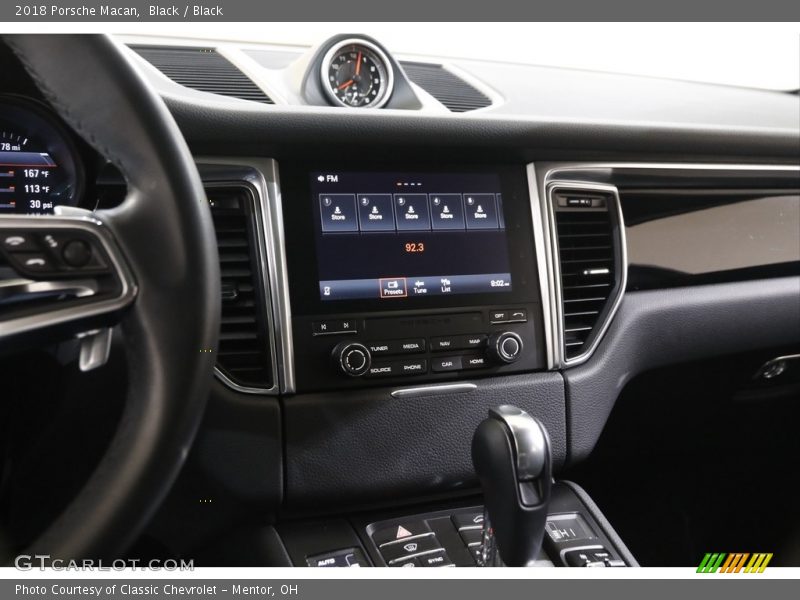 Black / Black 2018 Porsche Macan