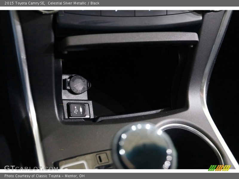 Celestial Silver Metallic / Black 2015 Toyota Camry SE