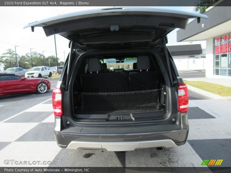Magnetic / Ebony 2020 Ford Expedition XLT 4x4