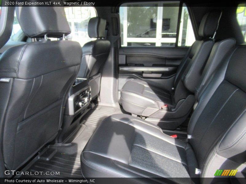 Magnetic / Ebony 2020 Ford Expedition XLT 4x4