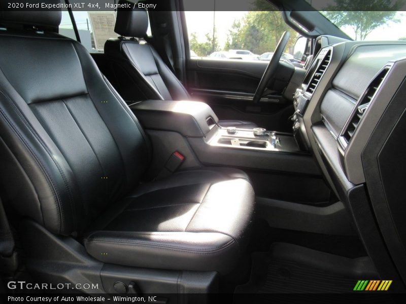 Magnetic / Ebony 2020 Ford Expedition XLT 4x4