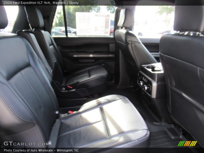 Magnetic / Ebony 2020 Ford Expedition XLT 4x4
