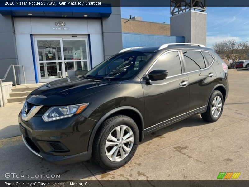 Gun Metallic / Charcoal 2016 Nissan Rogue SV AWD