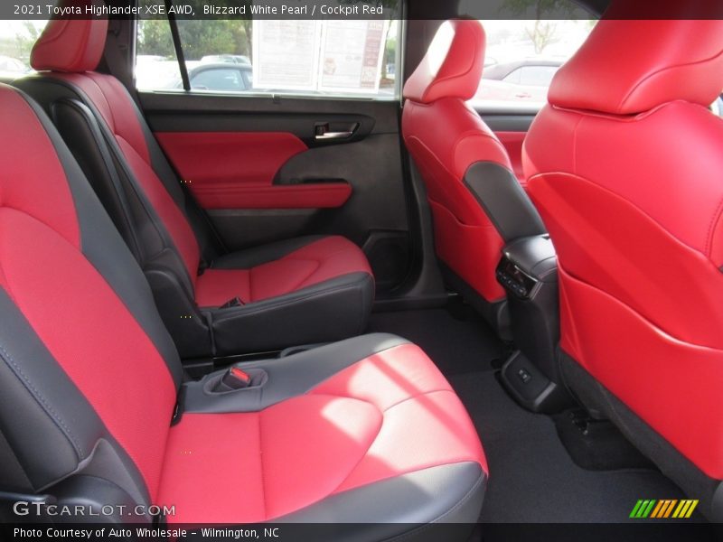 Blizzard White Pearl / Cockpit Red 2021 Toyota Highlander XSE AWD