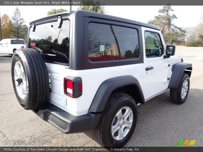 Bright White / Black 2021 Jeep Wrangler Sport 4x4