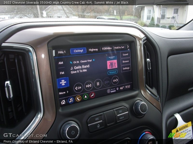 Summit White / Jet Black 2022 Chevrolet Silverado 3500HD High Country Crew Cab 4x4