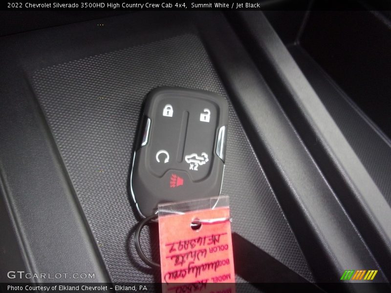Summit White / Jet Black 2022 Chevrolet Silverado 3500HD High Country Crew Cab 4x4
