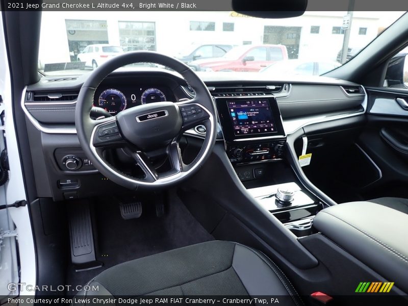  2021 Grand Cherokee L Altitude 4x4 Black Interior