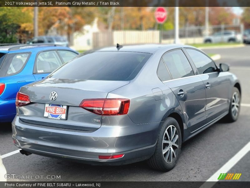 Platinum Gray Metallic / Titan Black 2017 Volkswagen Jetta SE