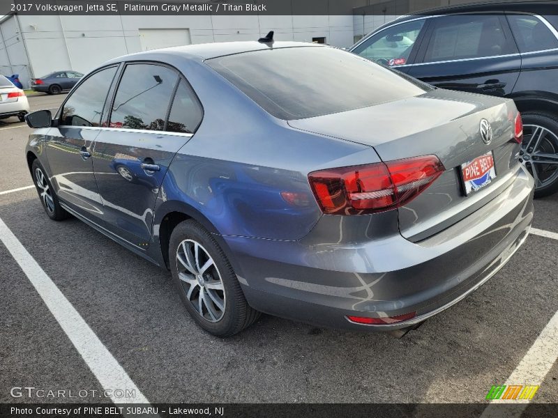 Platinum Gray Metallic / Titan Black 2017 Volkswagen Jetta SE