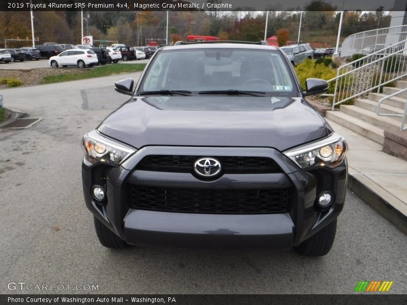 Magnetic Gray Metallic / Graphite 2019 Toyota 4Runner SR5 Premium 4x4