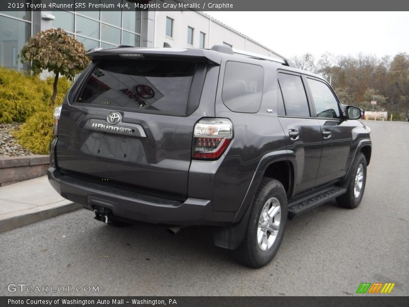 Magnetic Gray Metallic / Graphite 2019 Toyota 4Runner SR5 Premium 4x4