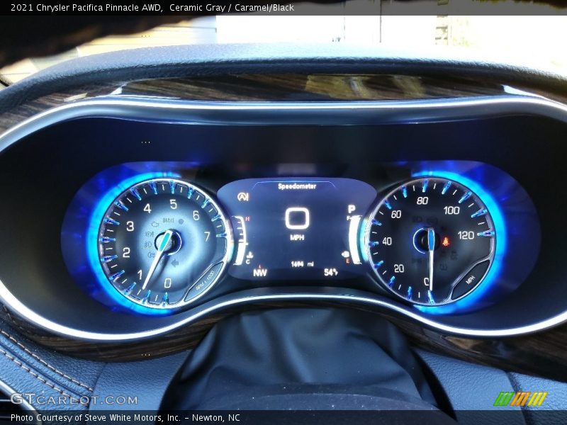  2021 Pacifica Pinnacle AWD Pinnacle AWD Gauges