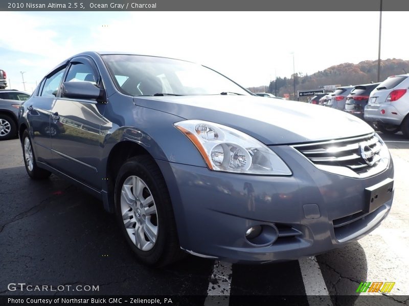 Ocean Gray / Charcoal 2010 Nissan Altima 2.5 S