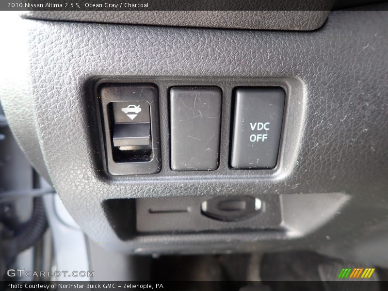 Ocean Gray / Charcoal 2010 Nissan Altima 2.5 S