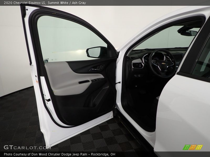 Summit White / Ash Gray 2020 Chevrolet Equinox LS