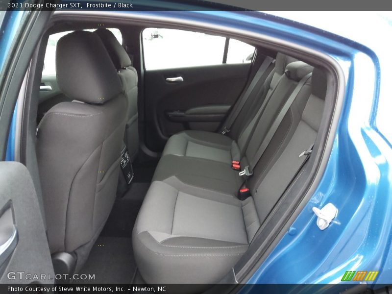 Frostbite / Black 2021 Dodge Charger SXT