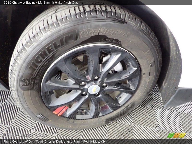 Summit White / Ash Gray 2020 Chevrolet Equinox LS