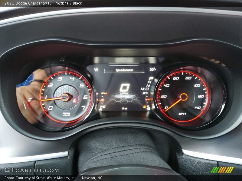 Frostbite / Black 2021 Dodge Charger SXT