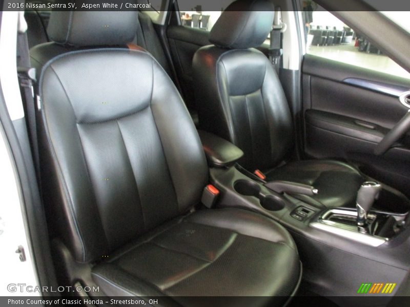 Aspen White / Charcoal 2016 Nissan Sentra SV