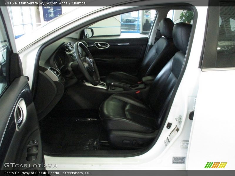 Aspen White / Charcoal 2016 Nissan Sentra SV