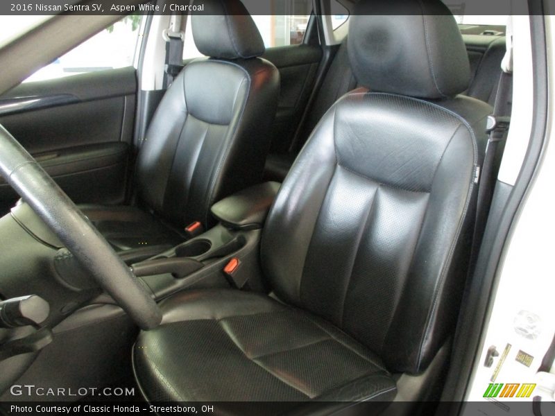 Front Seat of 2016 Sentra SV