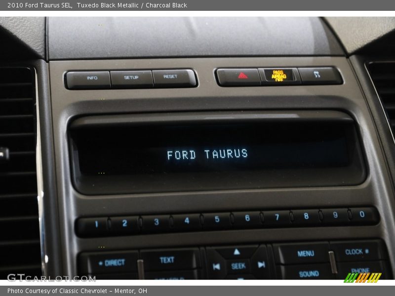 Tuxedo Black Metallic / Charcoal Black 2010 Ford Taurus SEL