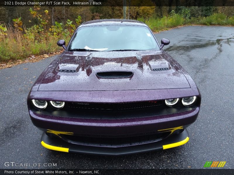 Hellraisin / Black 2021 Dodge Challenger R/T Scat Pack