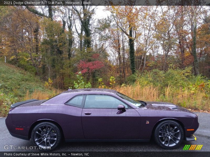 Hellraisin / Black 2021 Dodge Challenger R/T Scat Pack