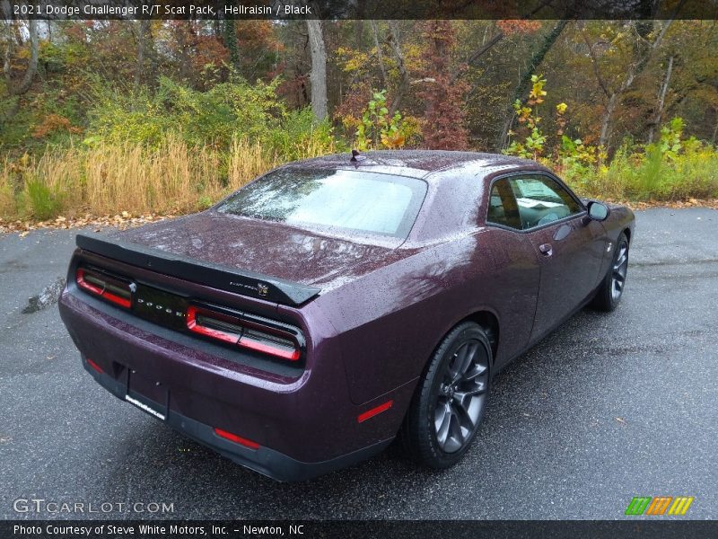 Hellraisin / Black 2021 Dodge Challenger R/T Scat Pack