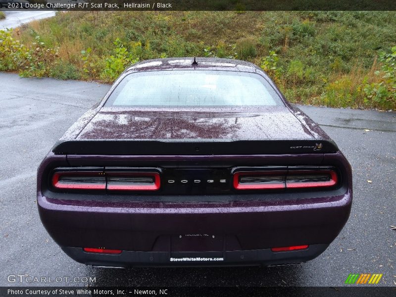 Hellraisin / Black 2021 Dodge Challenger R/T Scat Pack